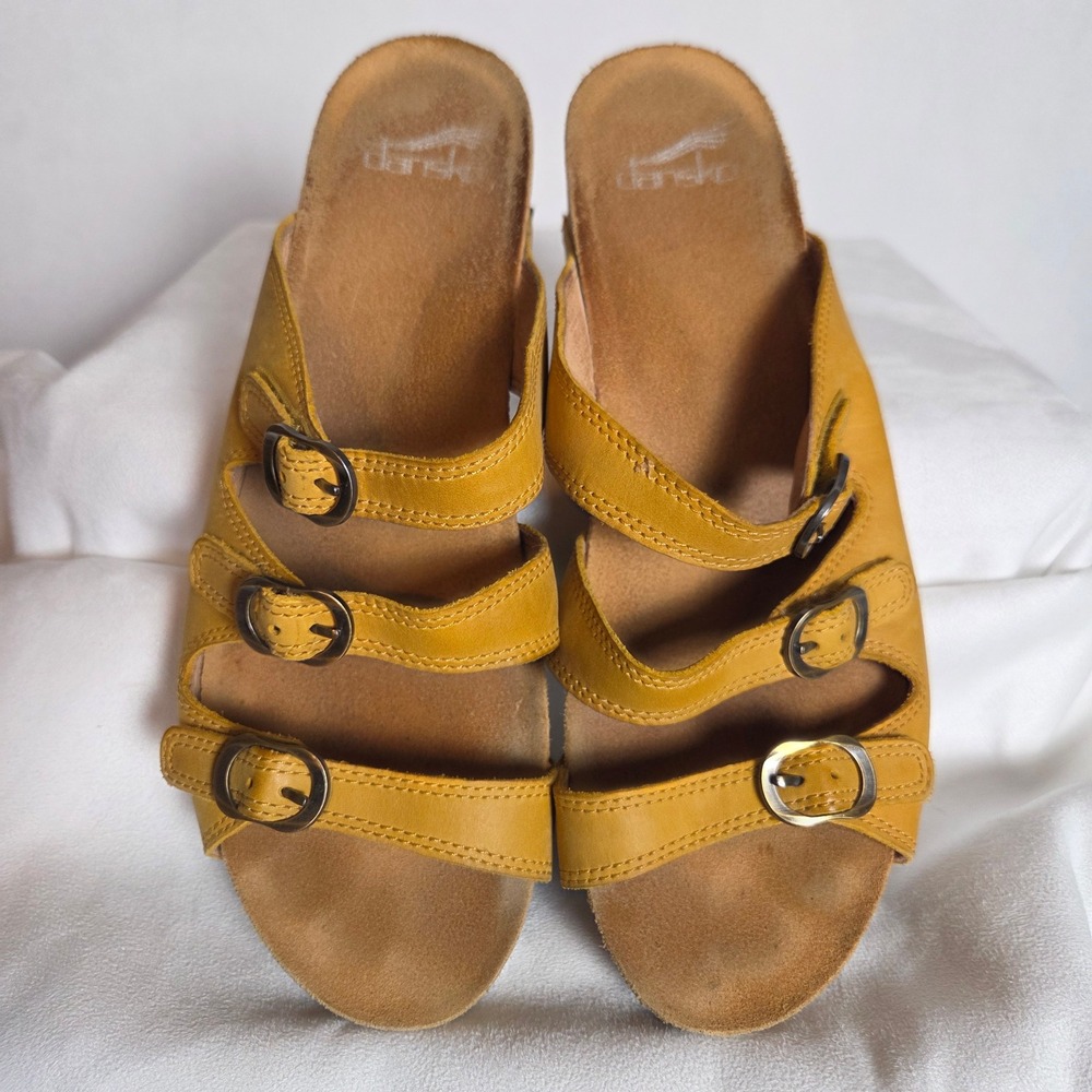 Dansko Wedge Sandal Mustard Yellow Leather Adjustable Triple Strap Womens 40